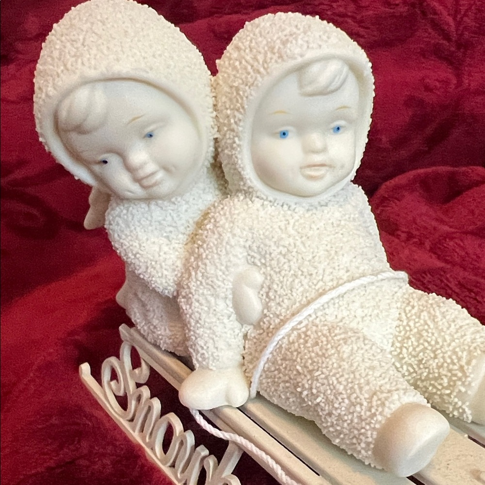 Department 56 Snowbabies on White Sled - Picture 6 of 6